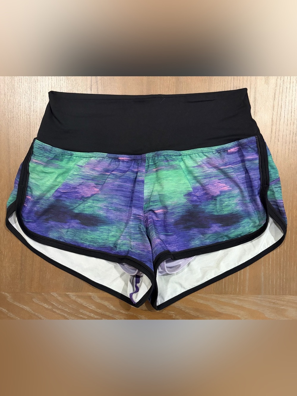 Lululemon 3” Athletic Shorts - Size 6